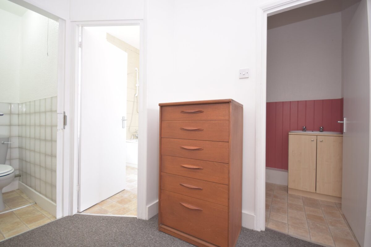 4 bedroom double store flat, Junction Road,N19