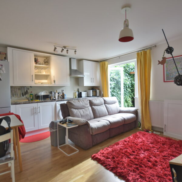 2 Bedroom Garden flat, Linden Walk,N19