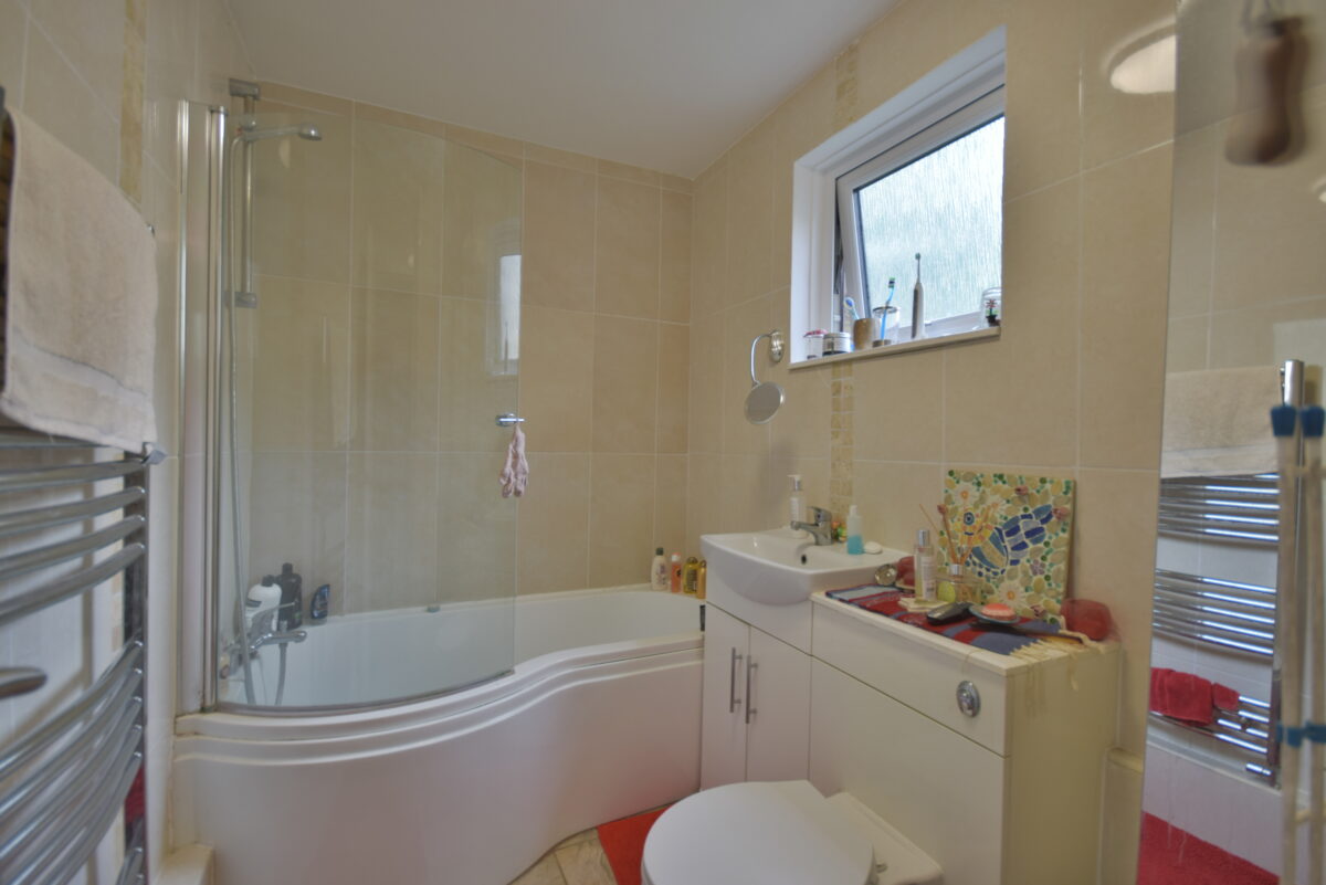 2 Bedroom Garden flat, Linden Walk,N19