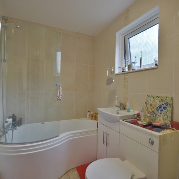 2 Bedroom Garden flat, Linden Walk,N19