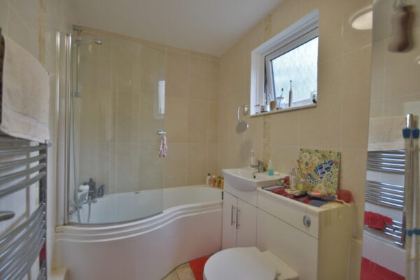 2 Bedroom Garden flat, Linden Walk,N19