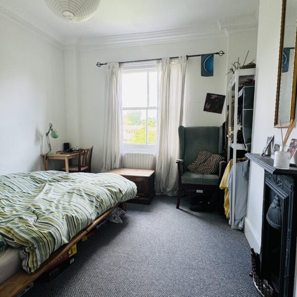 2 bedroom Maisonette ,Penn Road, N7