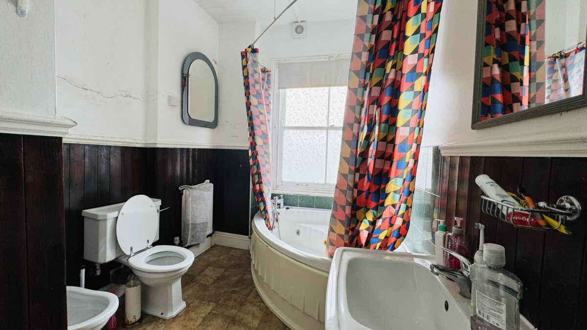 2 bedroom Maisonette ,Penn Road, N7
