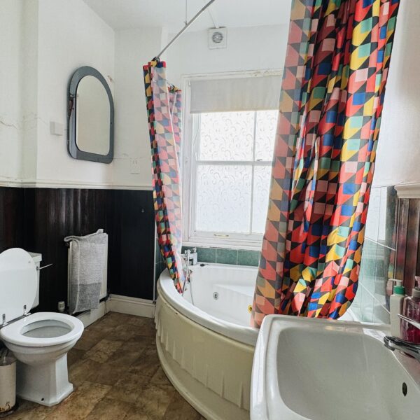 2 bedroom Maisonette ,Penn Road, N7