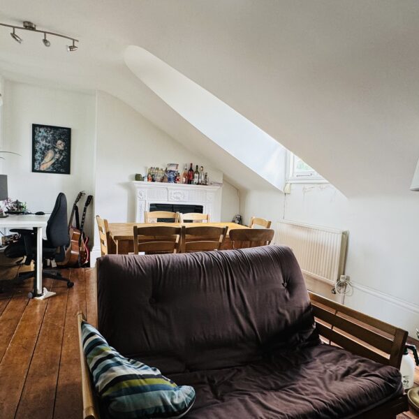 2 bedroom Maisonette ,Penn Road, N7