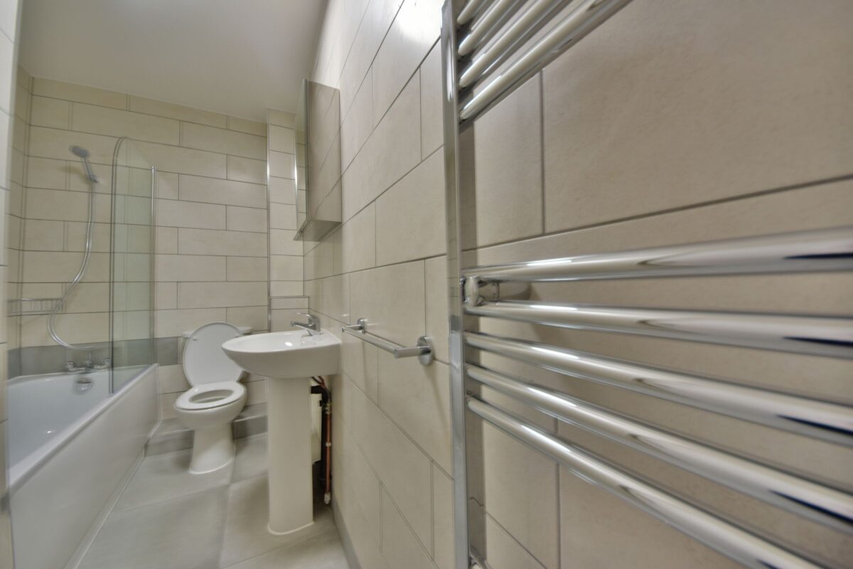 Two-bedroom Maisonette, Junction Road,N19