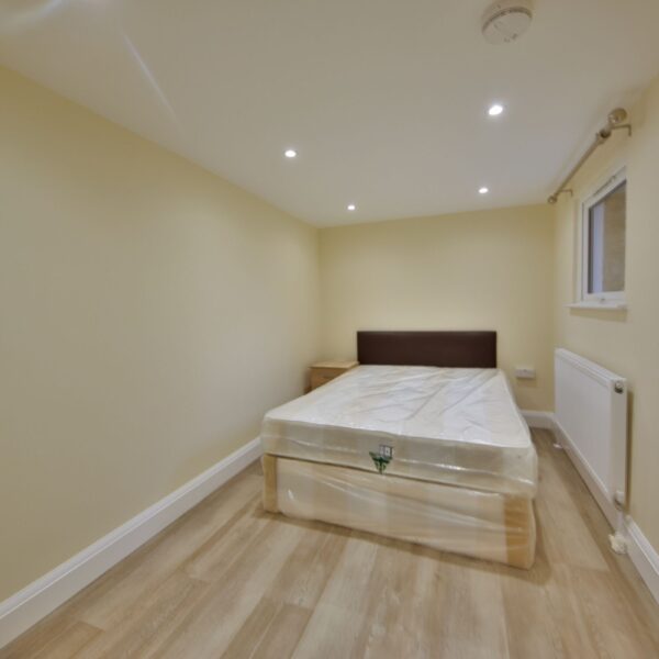 Two-bedroom Maisonette, Junction Road,N19