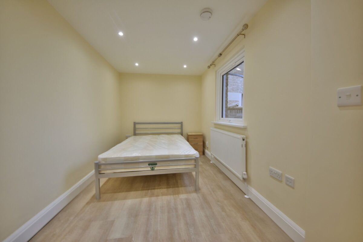 Two-bedroom Maisonette, Junction Road,N19