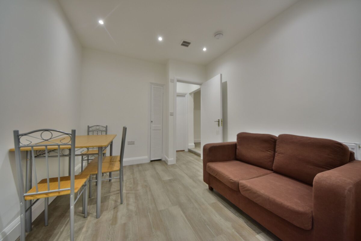 Two-bedroom Maisonette, Junction Road,N19