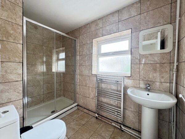 2-bedroom flat ,Tollington Road, N7