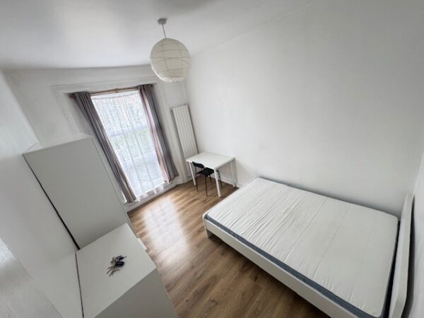 2-bedroom flat ,Tollington Road, N7