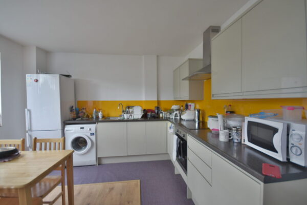 St. John’s Grove, Church Garth  3 Bedroom Flat