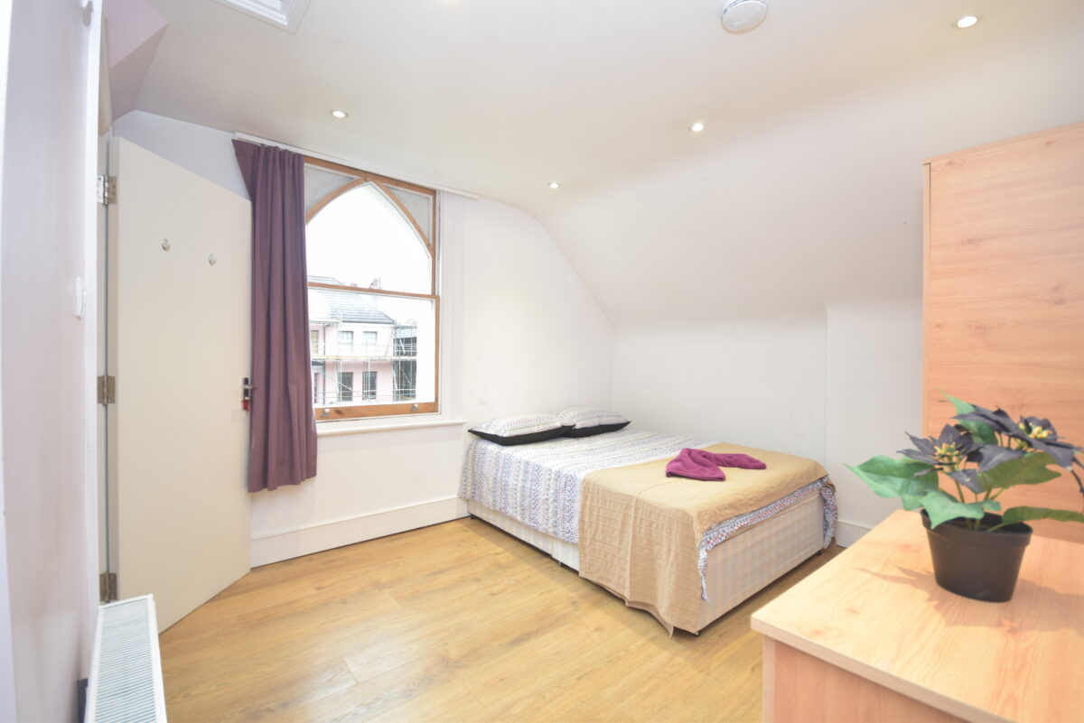 Anson Road, N7 0AA , Bedroom flat ensuite shower