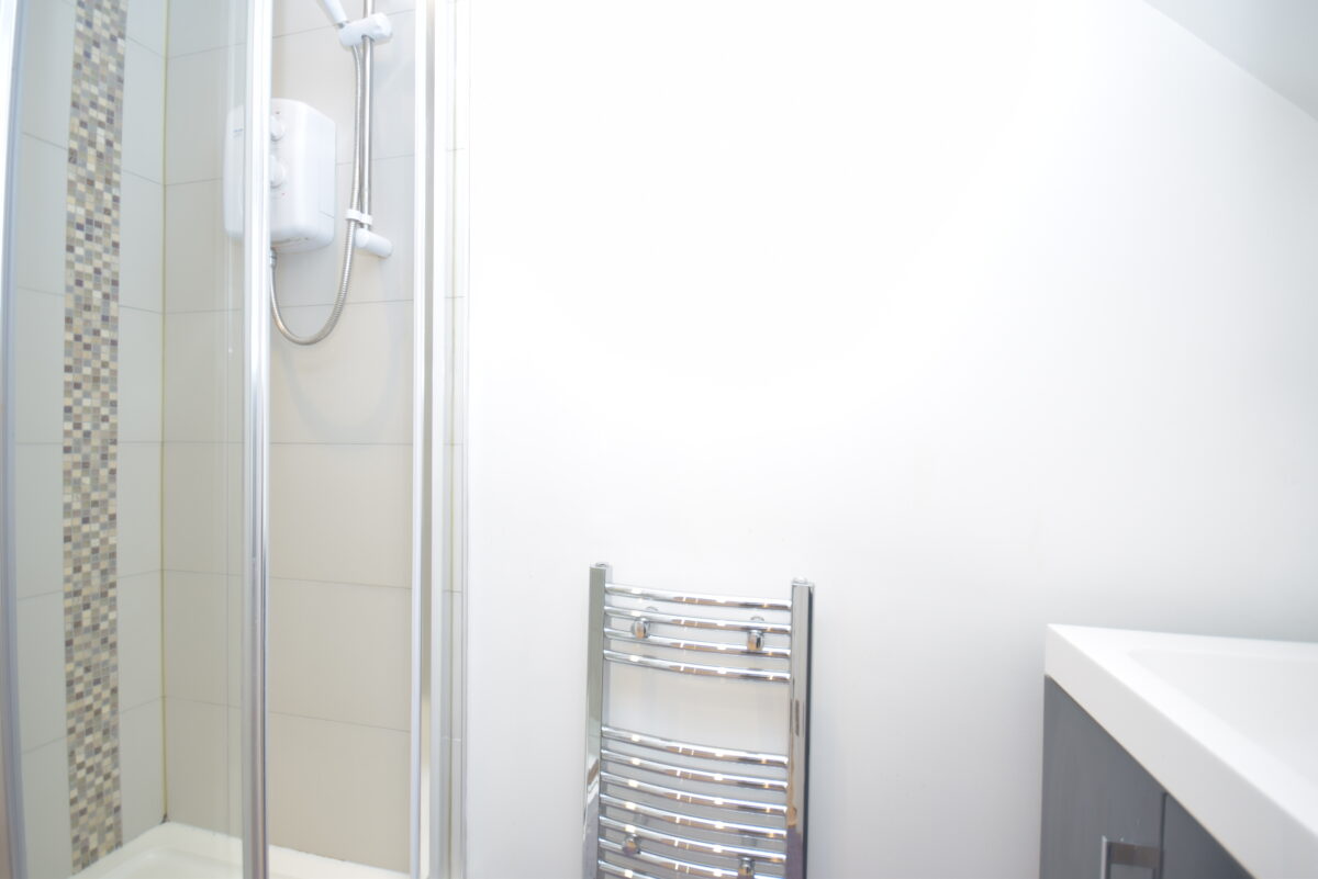Anson Road, N7 0AA , Bedroom flat ensuite shower