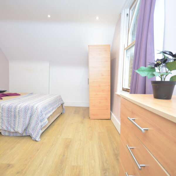 Anson Road, N7 0AA , Bedroom flat ensuite shower