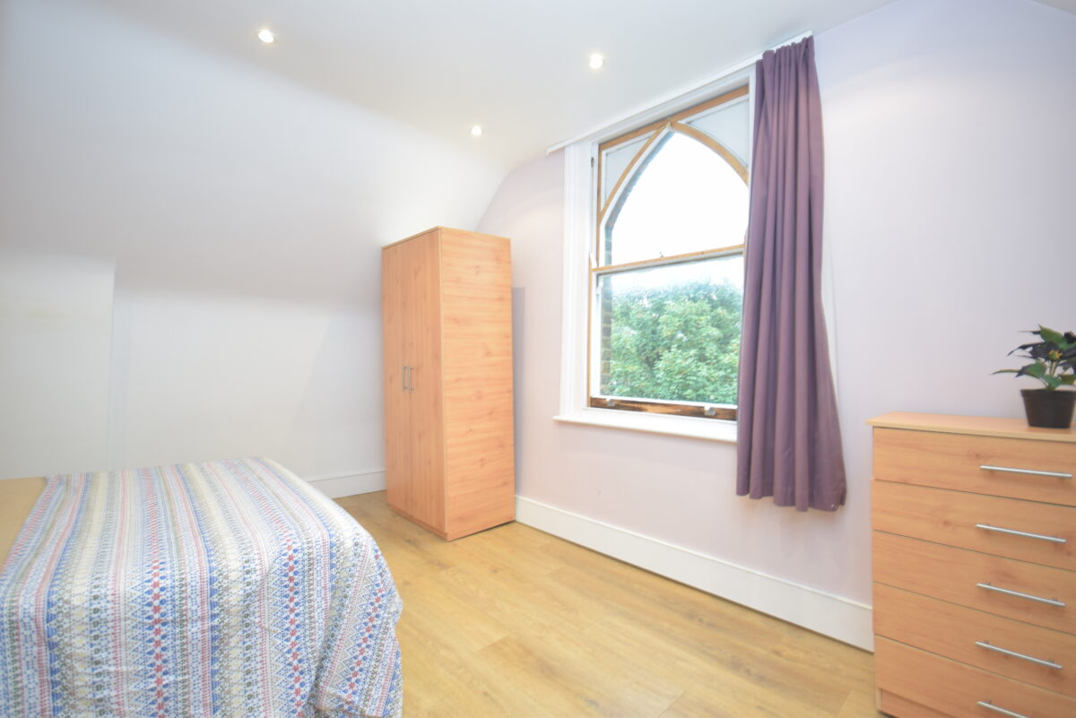 Anson Road, N7 0AA , Bedroom flat ensuite shower