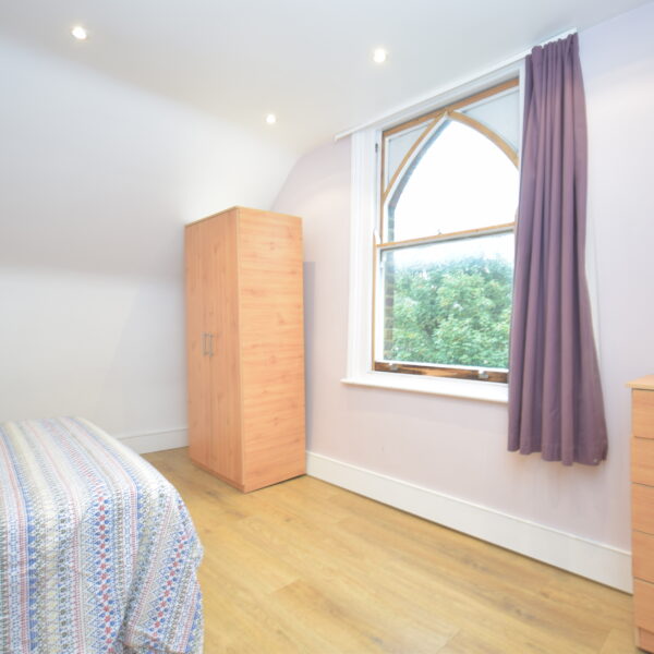 Anson Road, N7 0AA , Bedroom flat ensuite shower