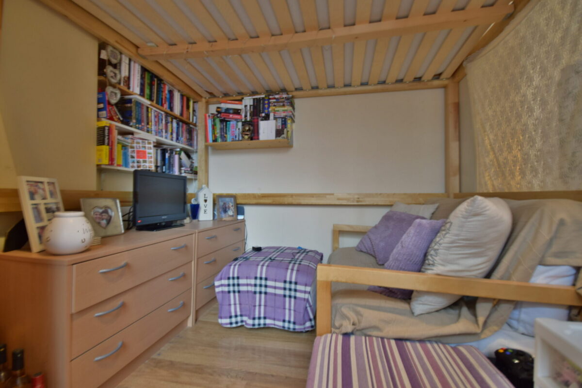 PEMBERTON GARDENS, N19 STUDIO FLAT TO RENT