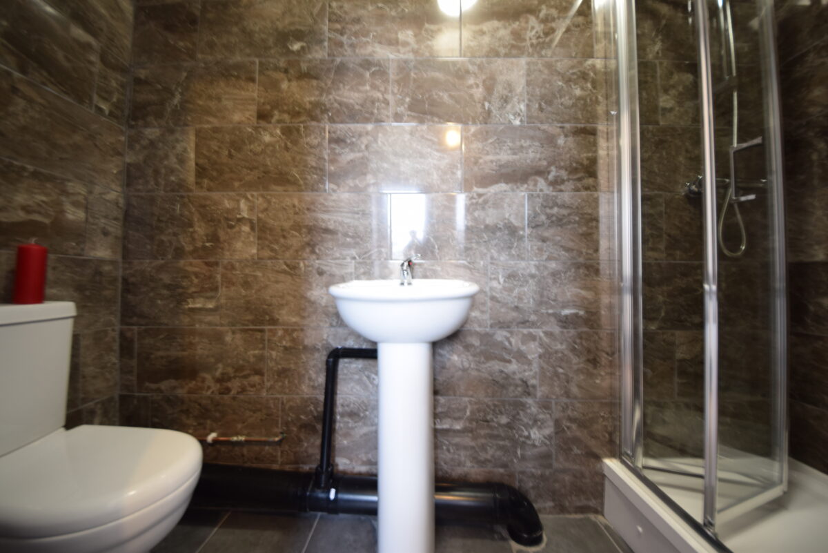 Cardozo Road, N7,  4 Bedroom flat en suite bedrooms