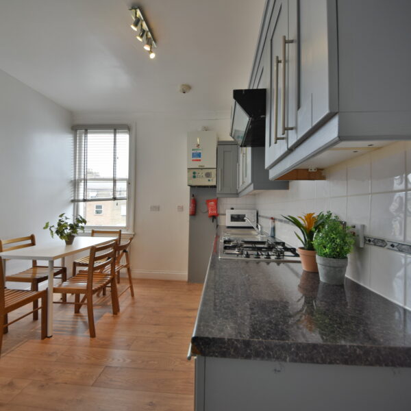 Cardozo Road, N7,  4 Bedroom flat en suite bedrooms