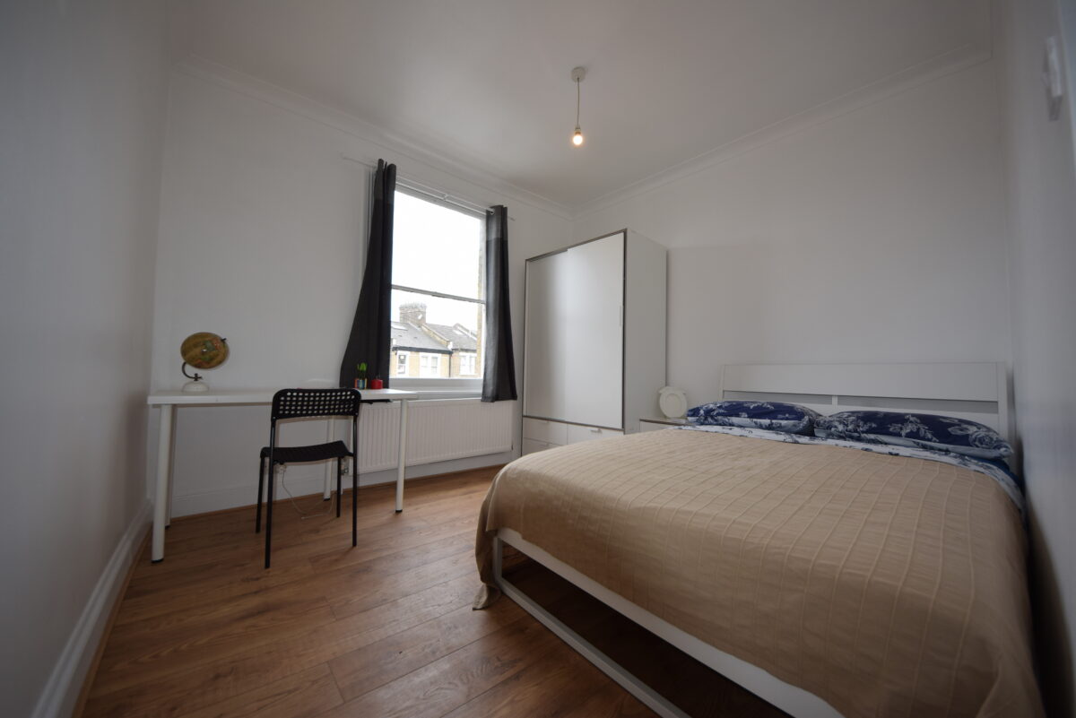 Cardozo Road, N7,  4 Bedroom flat en suite bedrooms