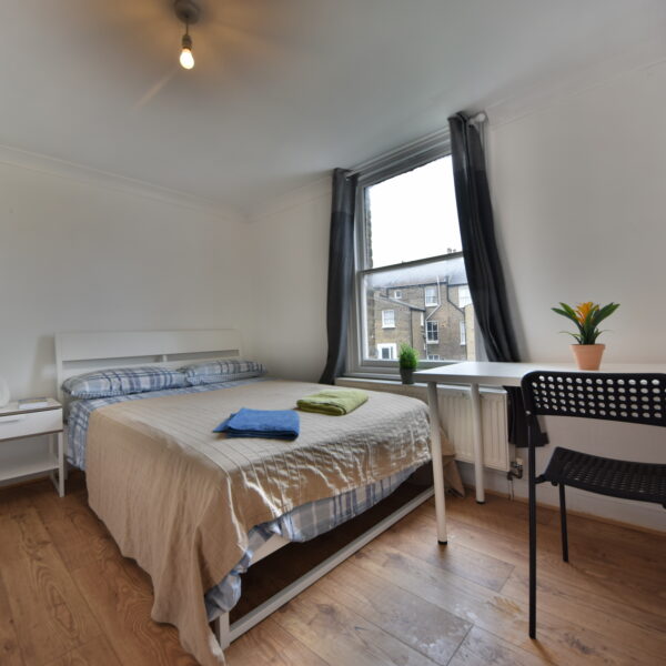 Cardozo Road, N7,  4 Bedroom flat en suite bedrooms