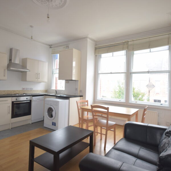 Fairbridge Road N19 , 3 Double bedroom flat