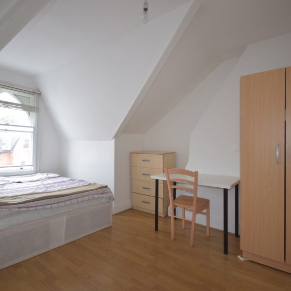 Fairbridge Road N19 , 3 Double bedroom flat