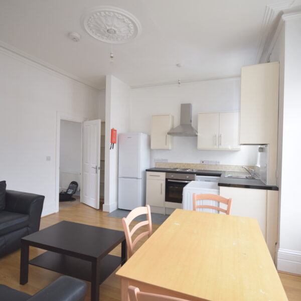 Fairbridge Road N19 , 3 Double bedroom flat