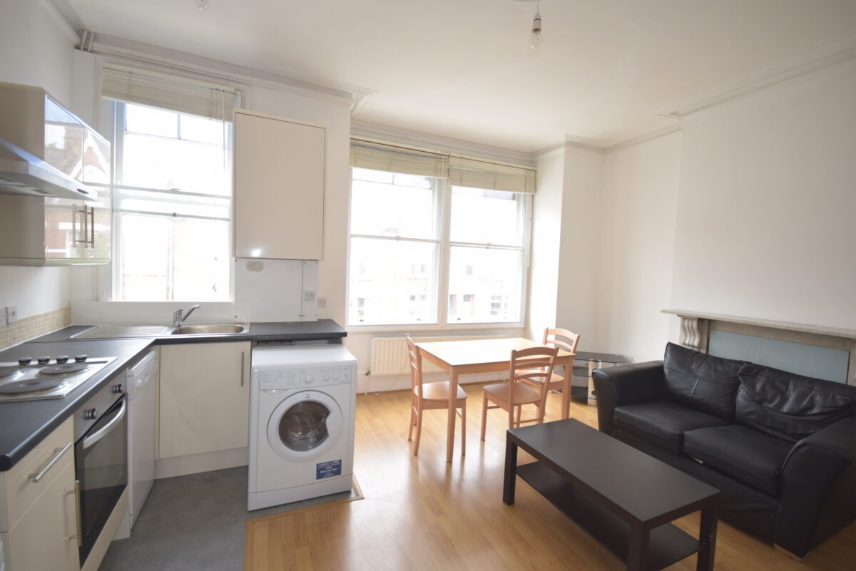 Fairbridge Road N19 , 3 Double bedroom flat