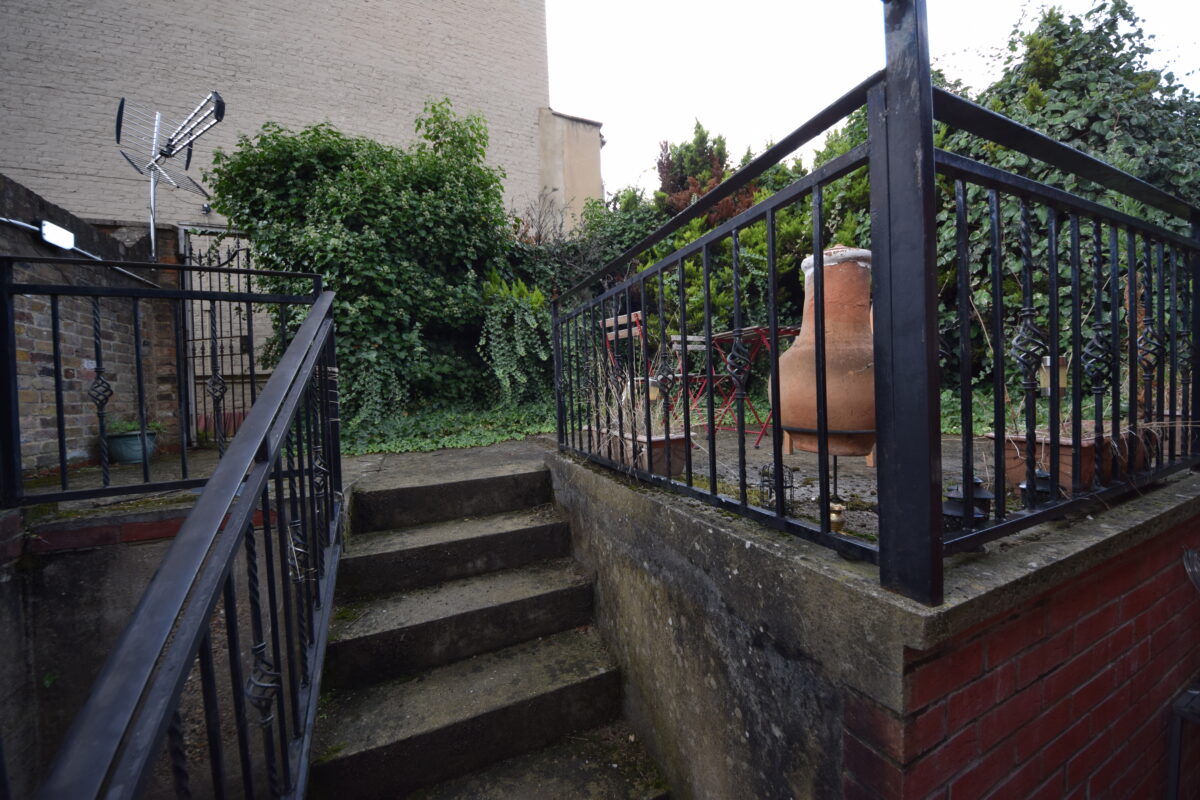 Seven Sisters Road, rear of Eburne Road