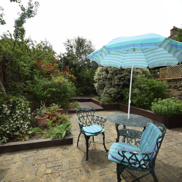 Bickerton Road N19 , 3 Double bedroom Garden Flat