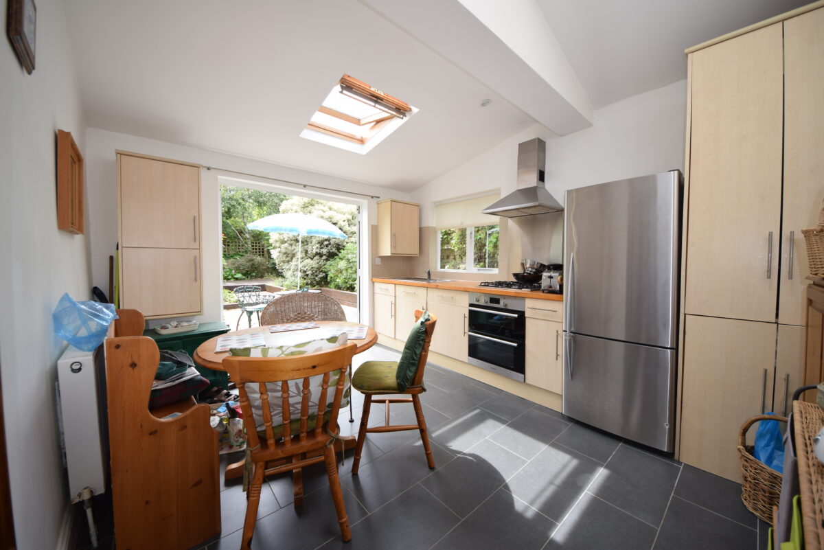 Bickerton Road N19 , 3 Double bedroom Garden Flat