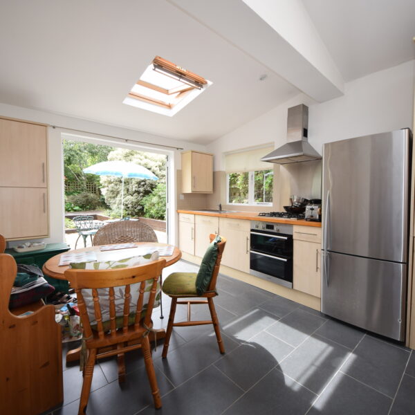 Bickerton Road N19 , 3 Double bedroom Garden Flat