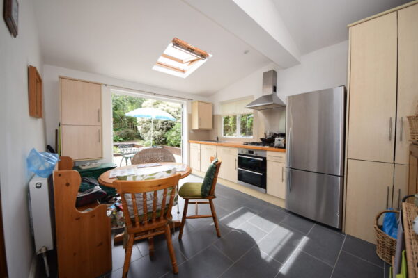 Bickerton Road N19 , 3 Double bedroom Garden Flat