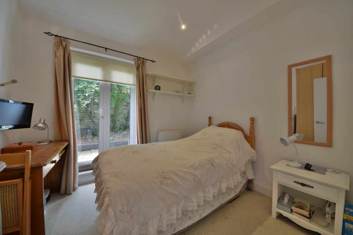 Bickerton Road N19 , 3 Double bedroom Garden Flat