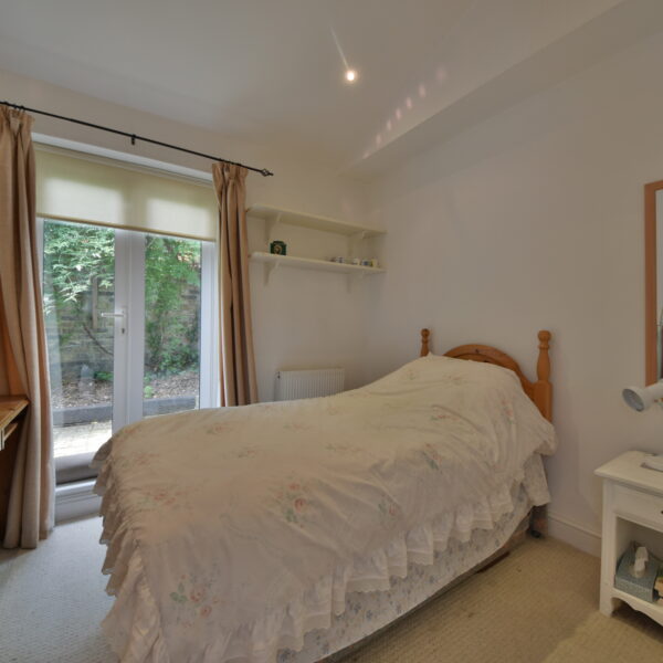 Bickerton Road N19 , 3 Double bedroom Garden Flat