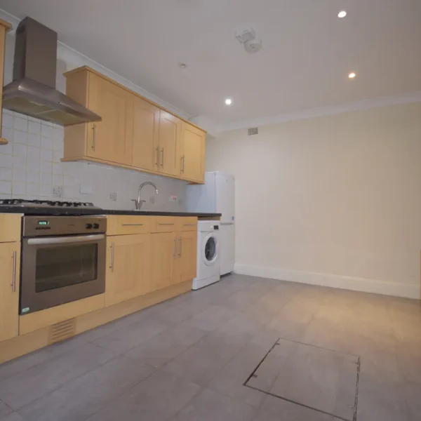 Junction Road / Pemberton Gardens