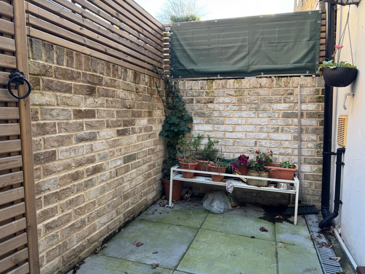 Junction Road / Pemberton Gardens