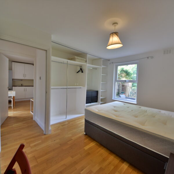 2 Bedroom Garden flat, Linden Walk,N19