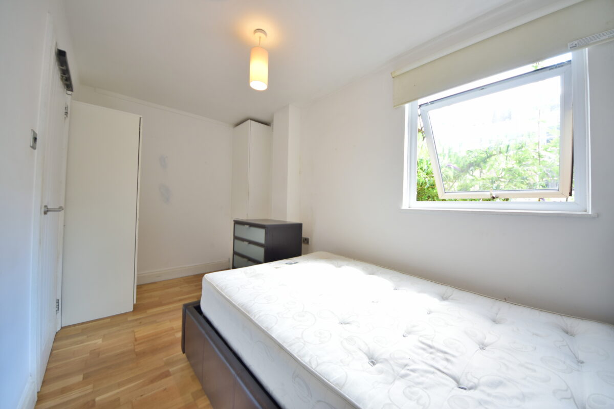 2 Bedroom Garden flat, Linden Walk,N19
