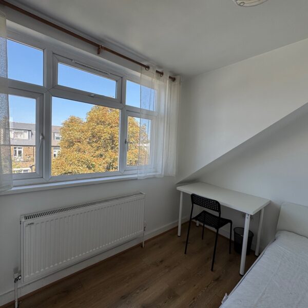 Tollington Road, N7