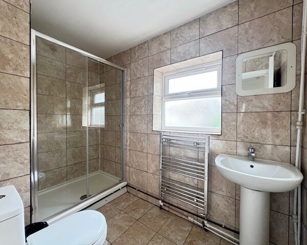 2-bedroom flat ,Tollington Road, N7