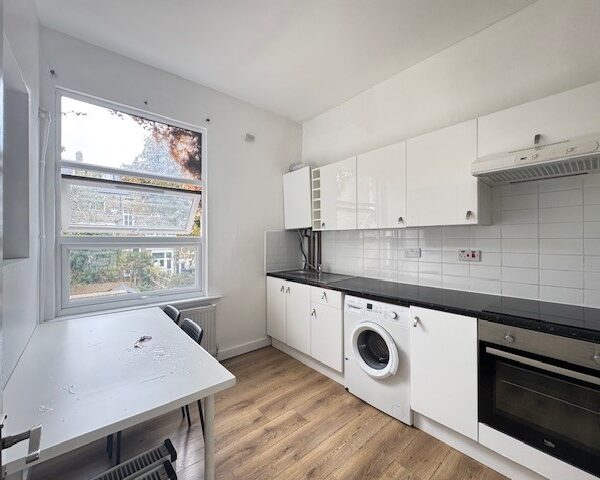 2-bedroom flat ,Tollington Road, N7
