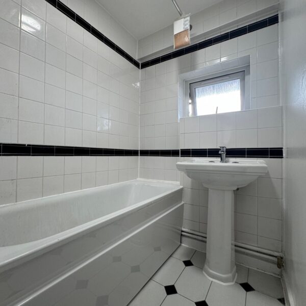 3 bedroom flat