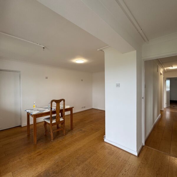3 bedroom flat