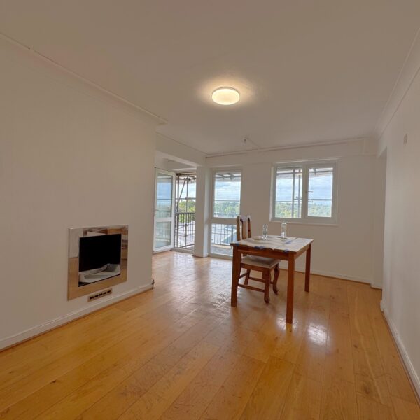 3 bedroom flat