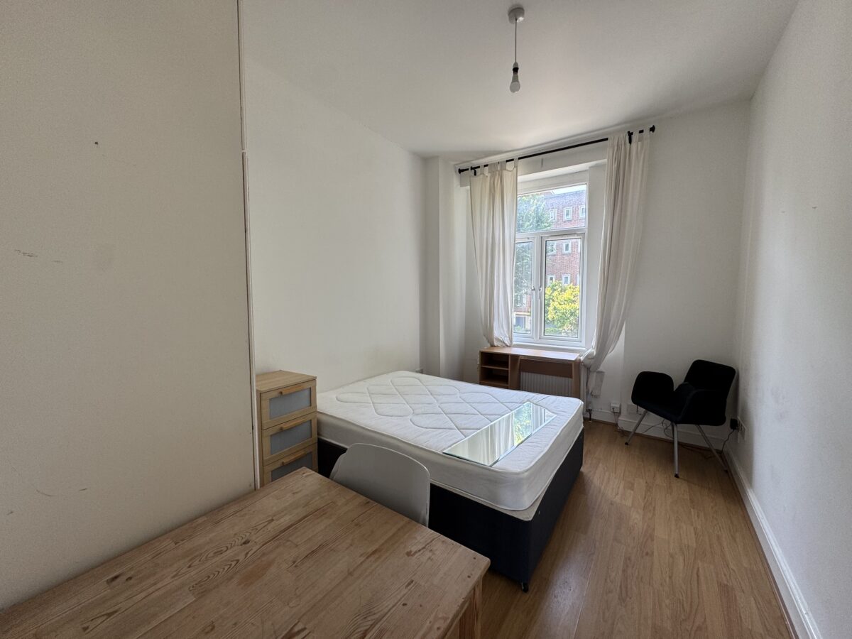 Axminster Road, N7